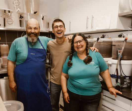 Warum unser Kräuterauszug sechs Wochen ruht - und warum das so wichtig ist.